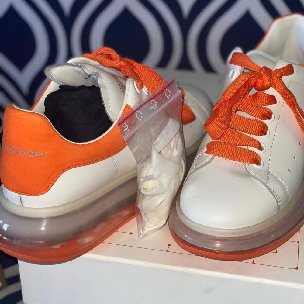 Alexander McQueen Size 40 unisex men8/women10
